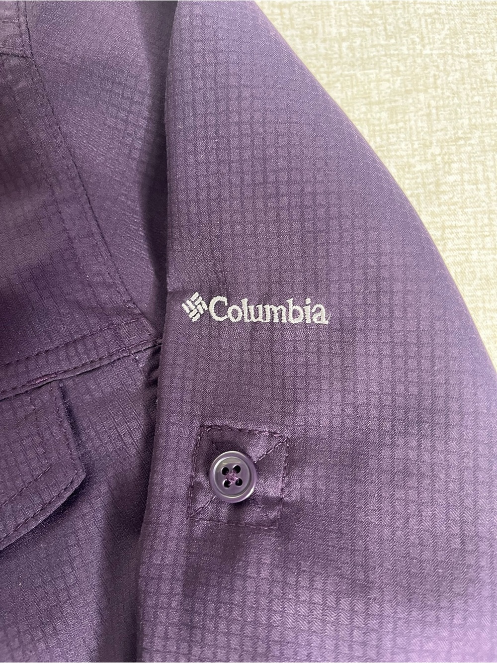 Columbia Women’s Purple Long-Sleeve Hiking/Fishing Shirt - Picture 3 of 6